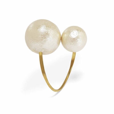 Cotton pearl ring by Anq